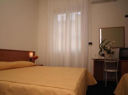 Hotel Masaccio Σαν Τζοβάνι Βαλντάρνο Δωμάτιο φωτογραφία